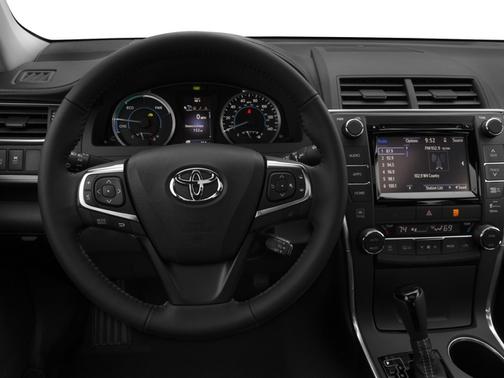 2016 Toyota Camry Hybrid XLE