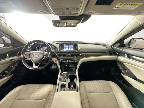 Platinum White Pearl 2019 Honda Accord Touring 2.0T