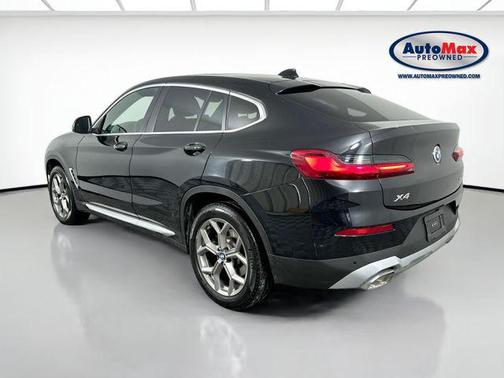 2025 BMW X4 xDrive30i