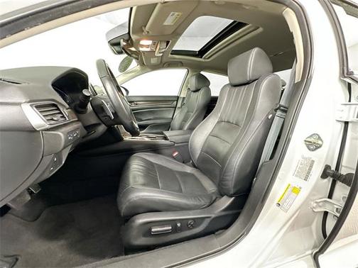 2019 Honda Accord Touring 2.0T