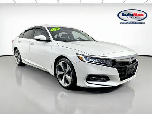 2019 Honda Accord Touring 2.0T