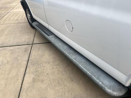 2024 Chevrolet Express 2500 Work Van