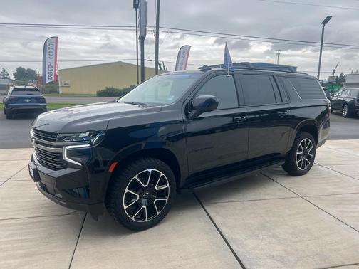 2021 Chevrolet Suburban RST