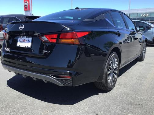 Super Black 2026 Nissan Altima SV