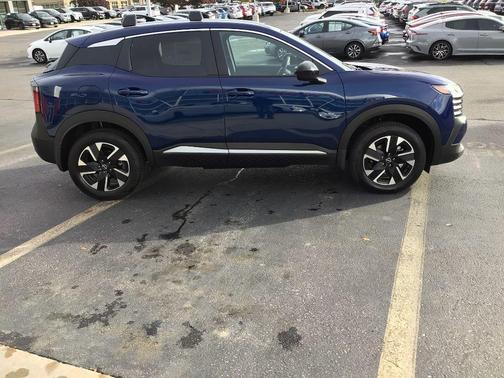 Deep Blue Pearl 2026 Nissan Kicks SV