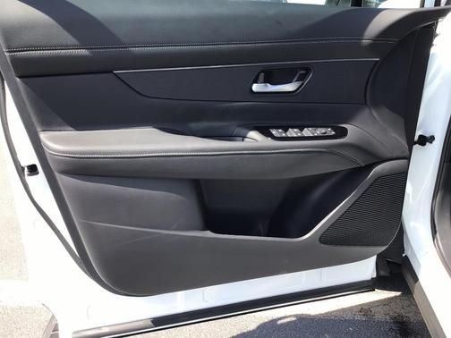 Everest White P 2026 Nissan Murano SV