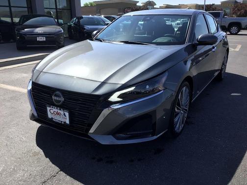 2025 Nissan Altima SL