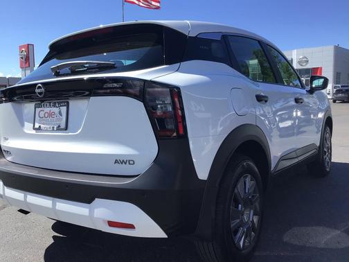 Fresh Powder 2026 Nissan Kicks S