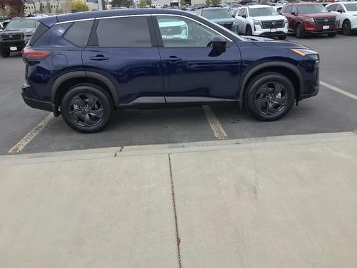 Deep Ocean Blue 2026 Nissan Rogue SV