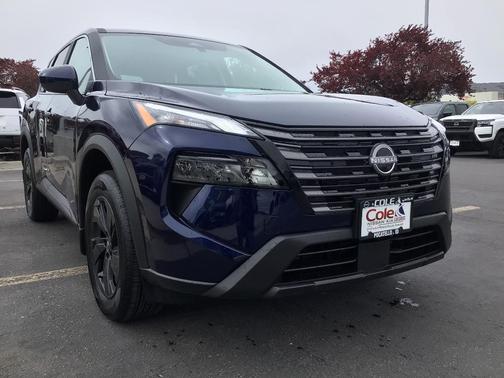 Deep Ocean Blue 2026 Nissan Rogue SV