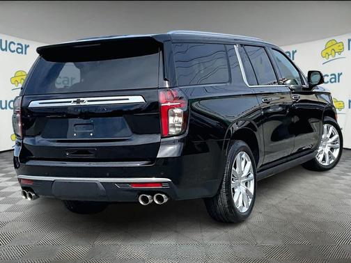 Black 2024 Chevrolet Suburban 4WD High Country