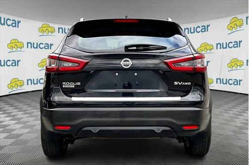 2020 Nissan Rogue Sport SV