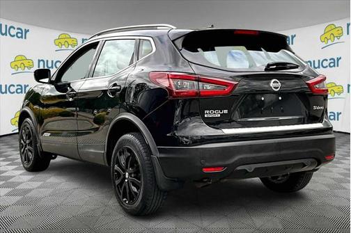 2020 Nissan Rogue Sport SV