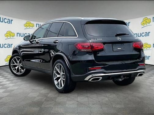 Black 2022 Mercedes-Benz GLC 300 4MATIC