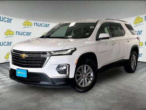 Summit White 2023 Chevrolet Traverse LT Cloth