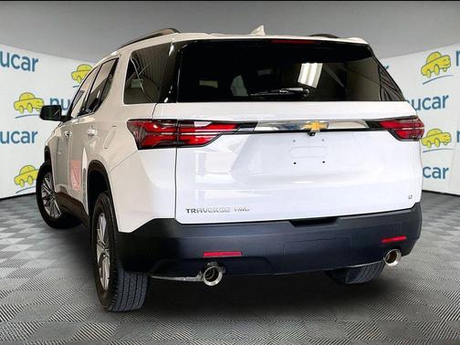 Summit White 2023 Chevrolet Traverse LT Cloth