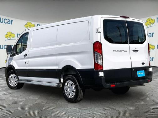 OXFORD WHITE 2025 Ford Transit-250 Base