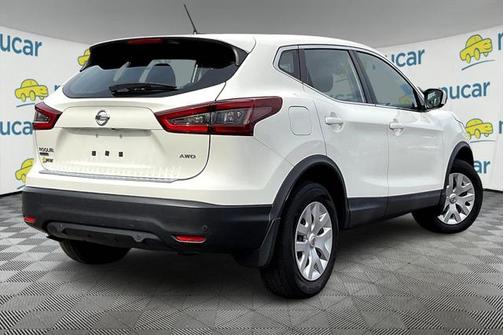 2020 Nissan Rogue Sport S