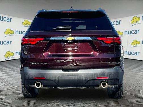 Black Cherry Metallic 2023 Chevrolet Traverse LT Leather