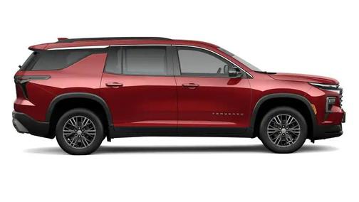 Radiant Red Tintcoat 2026 Chevrolet Traverse LT