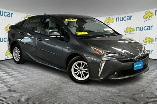 2019 Toyota Prius XLE