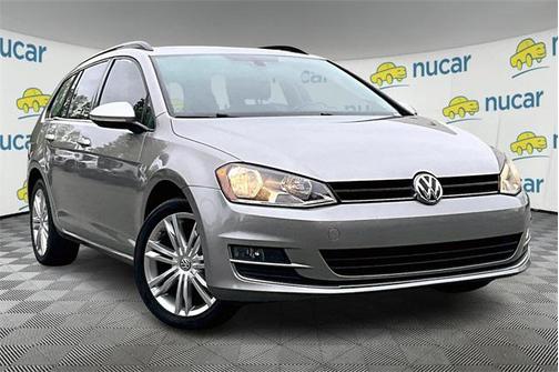 2015 Volkswagen Golf SportWagen TDI SE 4-Door