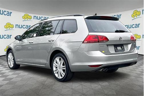 2015 Volkswagen Golf SportWagen TDI SE 4-Door