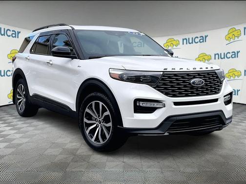 2023 Ford Explorer ST-Line