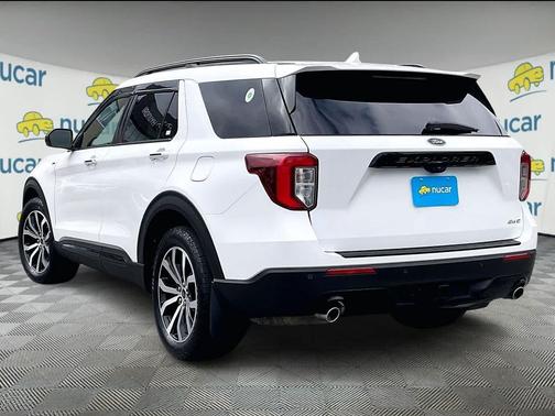 2023 Ford Explorer ST-Line