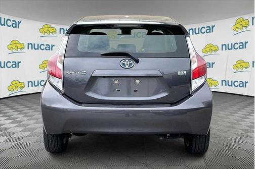 2016 Toyota Prius c Four