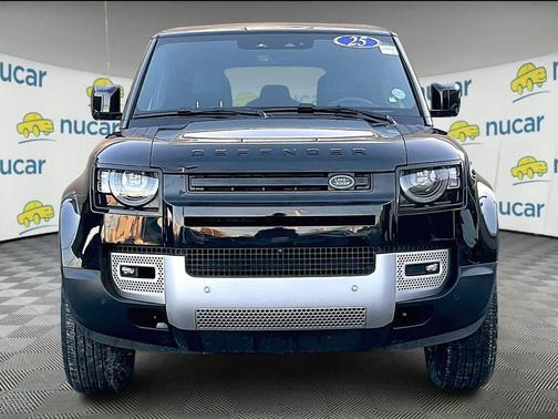 2025 Land Rover Defender 110 P300