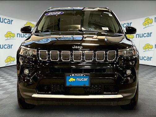 Diamond Black Crystal Pearlcoat 2022 Jeep Compass Limited