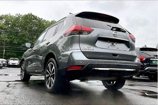 2020 Nissan Rogue SL