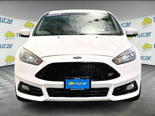 2018 Ford Focus ST 