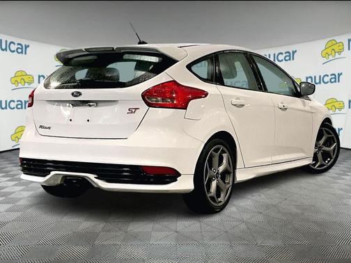 2018 Ford Focus ST 