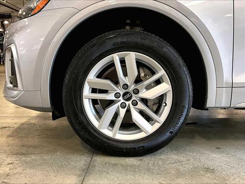 2023 Audi Q5 45 S line Premium