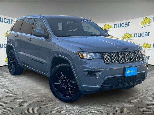 2022 Jeep Grand Cherokee Laredo