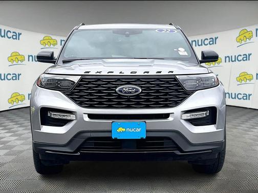 2022 Ford Explorer ST-Line