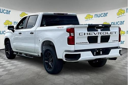 2025 Chevrolet Silverado 1500 Custom