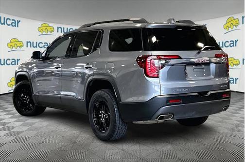 2022 GMC Acadia AWD AT4