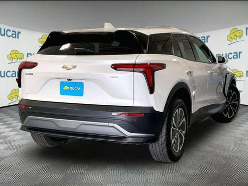 Iridescent Pearl Tricoat 2024 Chevrolet Blazer EV eAWD LT