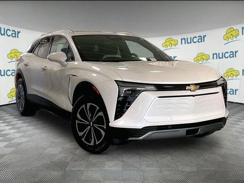 Iridescent Pearl Tricoat 2024 Chevrolet Blazer EV eAWD LT