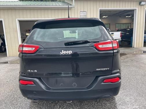 2015 Jeep Cherokee Sport
