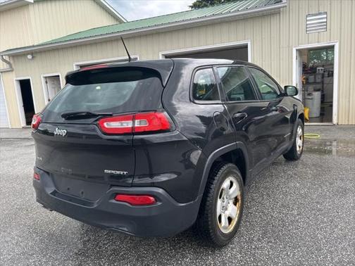 2015 Jeep Cherokee Sport
