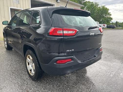 2015 Jeep Cherokee Sport