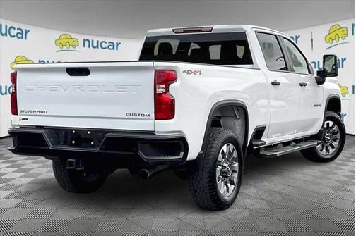 2024 Chevrolet Silverado 2500 Custom
