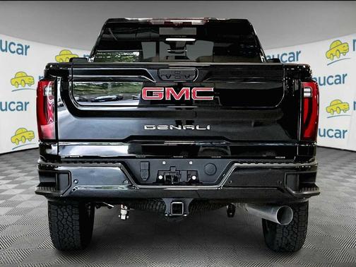 2024 GMC Sierra 2500 Denali