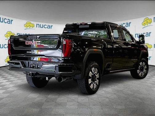 2024 GMC Sierra 2500 Denali