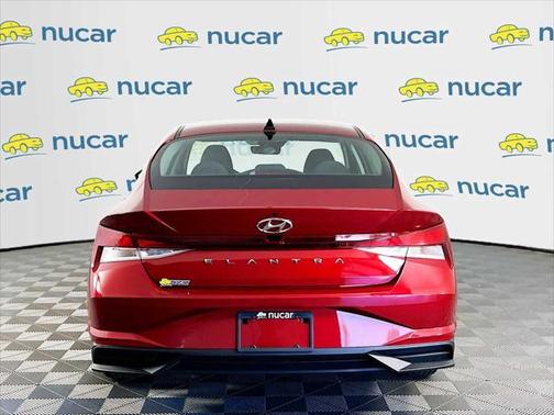2023 Hyundai ELANTRA SE