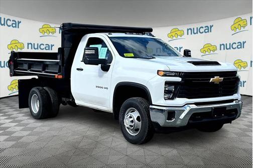 2025 Chevrolet Silverado 3500 WT
